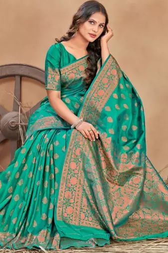 Green silk blend banarasi saree with unstitched blouse piece