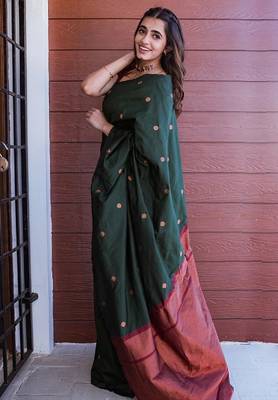 Green maroon silk blend banarasi saree with unstitched blouse piece 1