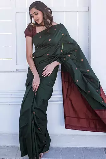 Green maroon silk blend banarasi saree with unstitched blouse piece