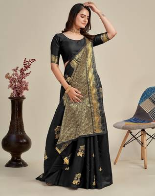 Black silk blend banarasi saree with unstitched blouse piece 4