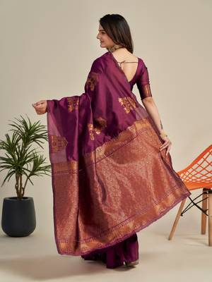 Purple silk blend banarasi saree with unstitched blouse piece 3