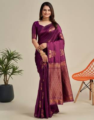 Purple silk blend banarasi saree with unstitched blouse piece 4