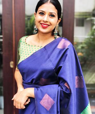 Blue green silk blend banarasi saree with unstitched blouse piece 3