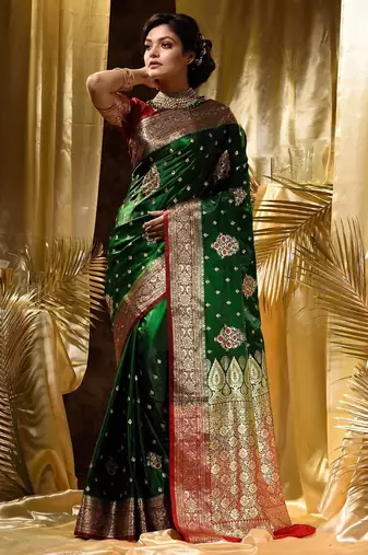 Green red silk blend banarasi saree with unstitched blouse piece