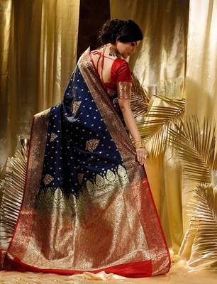 Blue red silk blend banarasi saree with unstitched blouse piece 3