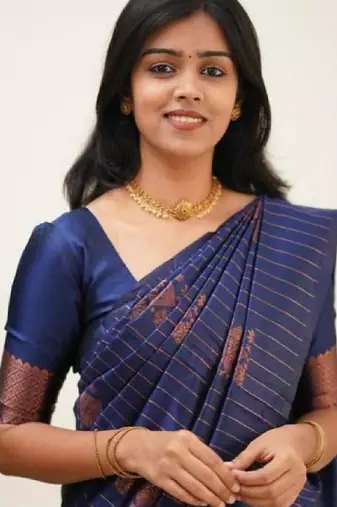 Blue silk blend banarasi saree with unstitched blouse piece