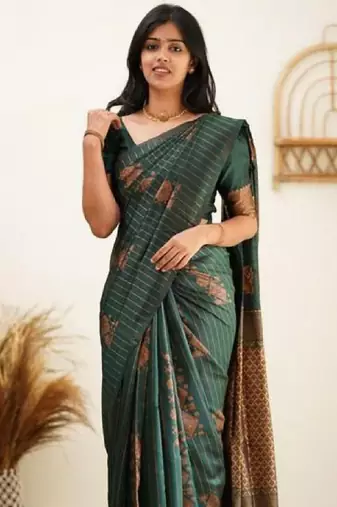 Green silk blend banarasi saree with unstitched blouse piece