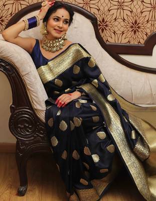 Blue silk blend banarasi saree with unstitched blouse piece 2