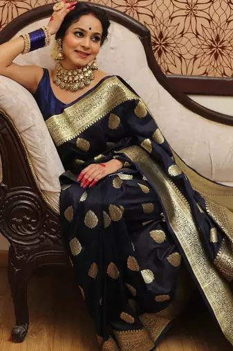 Blue silk blend banarasi saree with unstitched blouse piece