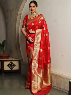 Red silk blend banarasi saree with unstitched blouse piece 1
