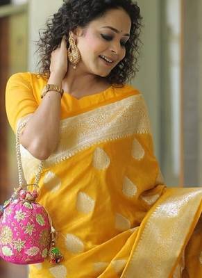Yellow silk blend banarasi saree with unstitched blouse piece 3