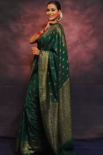 Green silk blend banarasi saree with unstitched blouse piece