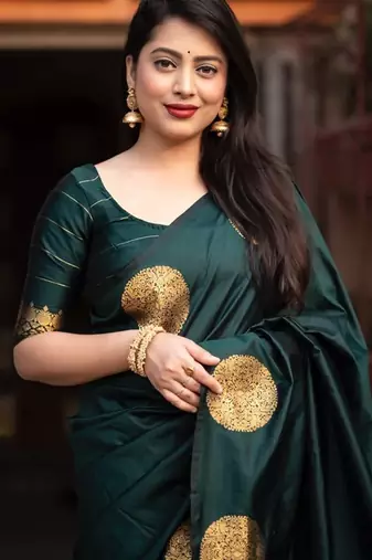 Green silk blend banarasi saree with unstitched blouse piece