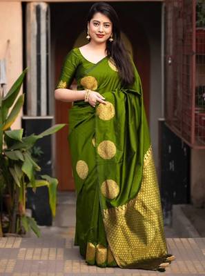 Mehendi silk blend banarasi saree with unstitched blouse piece 2