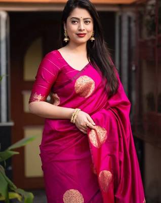 Pink silk blend banarasi saree with unstitched blouse piece 1
