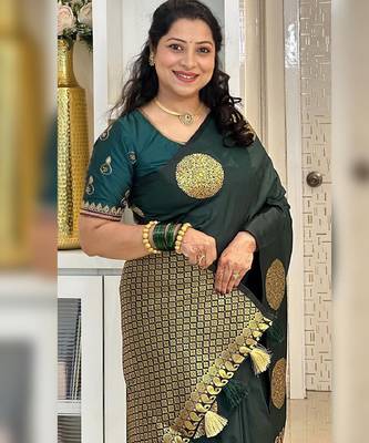 Green silk blend banarasi saree with unstitched blouse piece 1