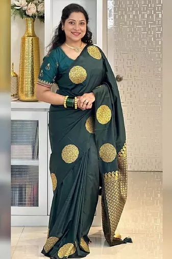 Green silk blend banarasi saree with unstitched blouse piece