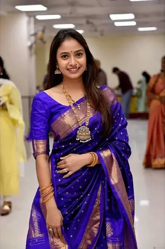 Royal blue silk blend banarasi saree with unstitched blouse piece