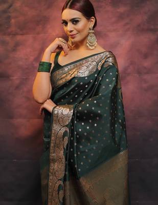 Green silk blend banarasi saree with unstitched blouse piece 1
