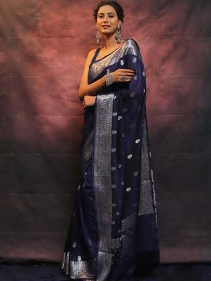 Neavy blue silk blend banarasi saree with unstitched blouse piece 2