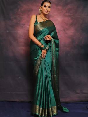 Green silk blend banarasi saree with unstitched blouse piece 2