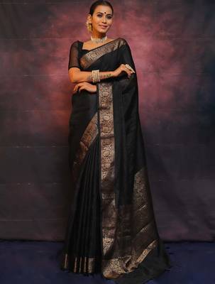Black silk blend banarasi saree with unstitched blouse piece 2