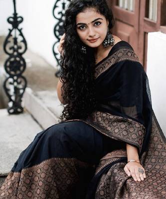 Black silk blend banarasi saree with unstitched blouse piece 1