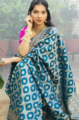 Rama pink silk blend banarasi saree with unstitched blouse piece