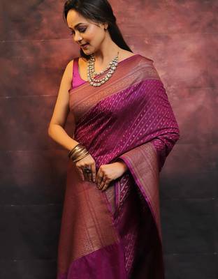 Wine silk blend banarasi saree with unstitched blouse piece 2