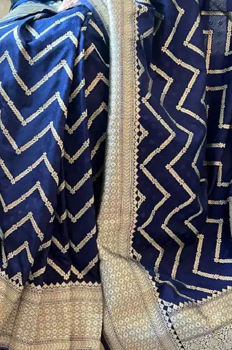 Blue silk blend banarasi saree with unstitched blouse piece