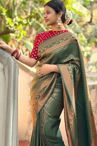 Green red soft silk blend banarasi jacuard work designer party wear saree with unstitched blouse piece