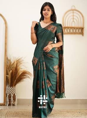 Green silk blend banarasi saree with unstitched blouse piece 3