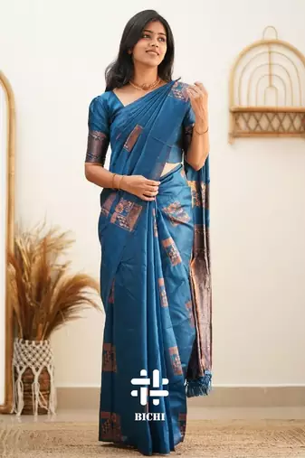 Morpich silk blend banarasi saree with unstitched blouse piece