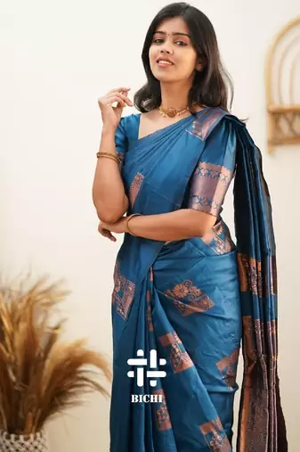 Morpich silk blend banarasi saree with unstitched blouse piece