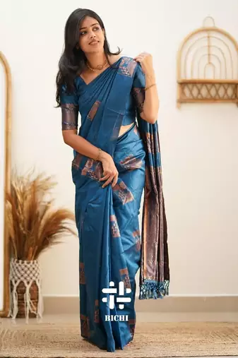 Morpich silk blend banarasi saree with unstitched blouse piece