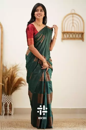 Green red silk blend banarasi saree with unstitched blouse piece