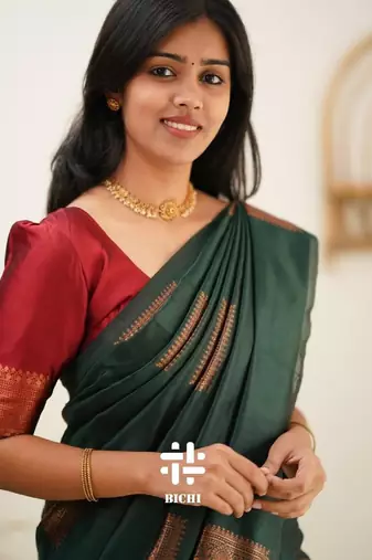 Green red silk blend banarasi saree with unstitched blouse piece