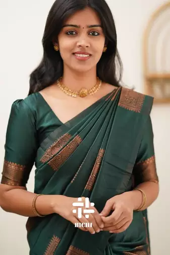 Green silk blend banarasi saree with unstitched blouse piece