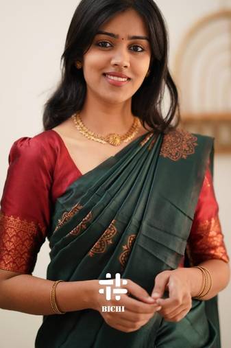 Green red soft silk blend banarasi jacuard work designer party wear saree with unstitched blouse piece