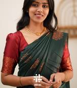 Green red soft silk blend banarasi jacuard work designer party wear saree with unstitched blouse piece