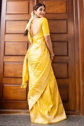 Yellow silk blend banarasi saree with unstitched blouse piece