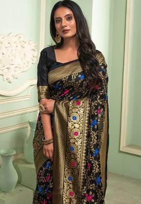 Black silk blend banarasi saree with unstitched blouse piece 2