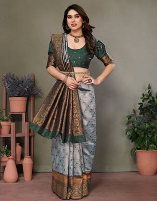 Green silk blend banarasi saree with unstitched blouse piece 4