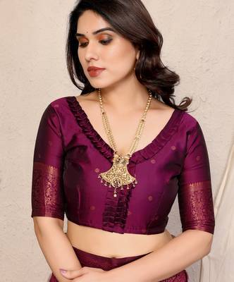 Wine silk blend banarasi saree with unstitched blouse piece 5