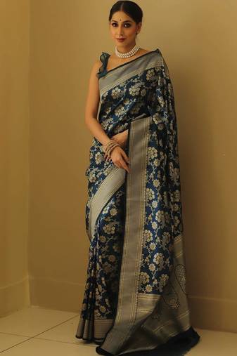 Green soft silk blend banarasi jacuard work designer party wear saree with unstitched blouse piece