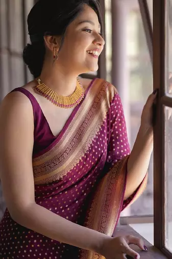 Purple silk blend banarasi saree with unstitched blouse piece