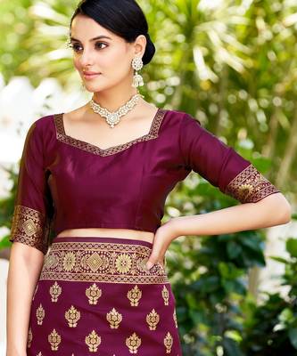 Purple silk blend banarasi saree with unstitched blouse piece 5