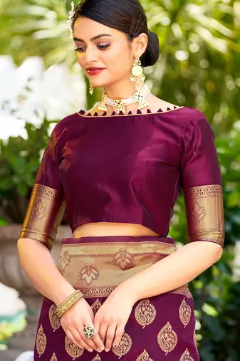 Purple silk blend banarasi saree with unstitched blouse piece