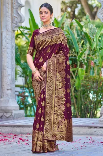 Purple silk blend banarasi saree with unstitched blouse piece