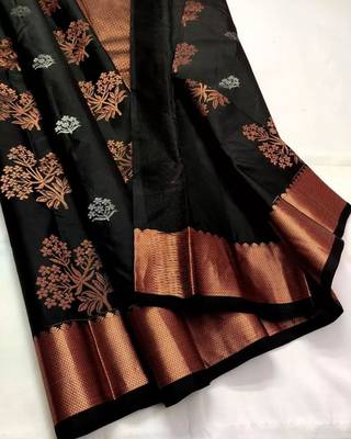 Black silk blend banarasi saree with unstitched blouse piece 3